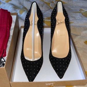 CHRISTIAN LOUBOUTIN
Hot Chick Suede Stud Red Sole Pumps